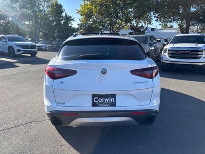 2022 Alfa Romeo Stelvio Ti AWD